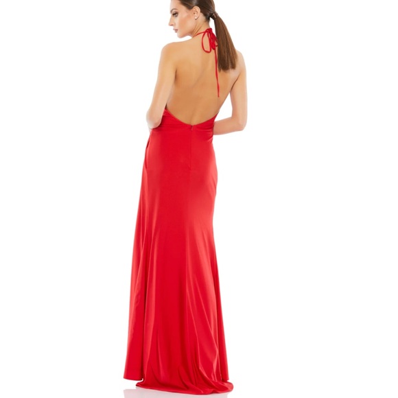 NWT MAC DUGGAL SLEEVELESS PLEATED HALTER GOWN - Picture 2 of 3